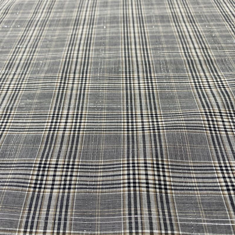 Tecido Cambraia de Algodão Xadrez P&B Com Lurex • Luema Tecidos