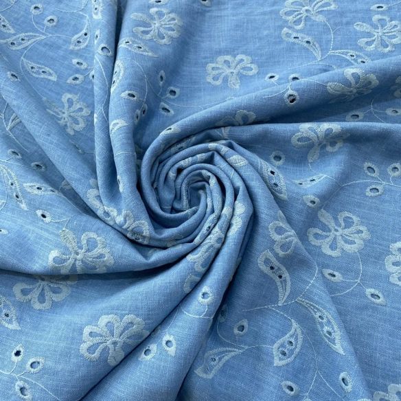 Tecido Linho Misto Bordado Azul Celeste • Luema Tecidos