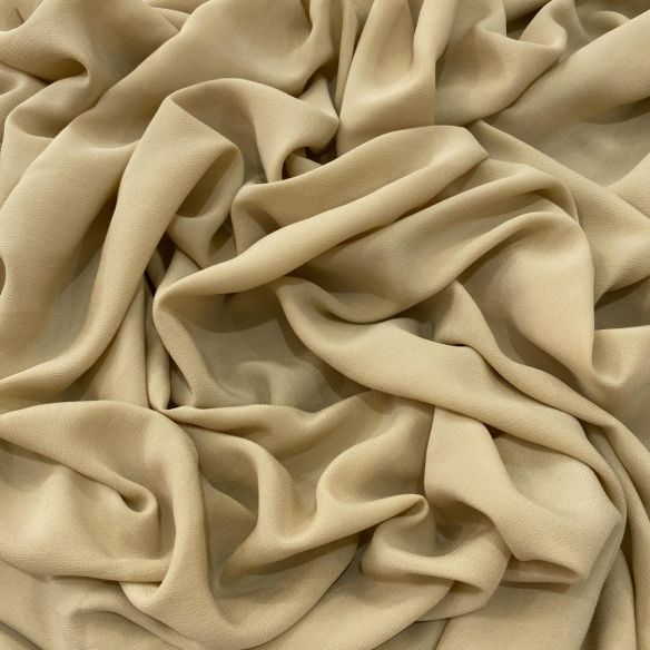 Tecido Crepe de Chine Seda Pura Liso Nude • Luema Tecidos Tecido Crepe de Chine Seda Pura Liso Nude • Luema Tecidos