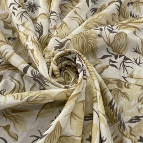 Tecido Viscoseda Estampada Folhagens Bege Tecido Viscoseda Estampada Folhagens Bege • Luema Tecidos