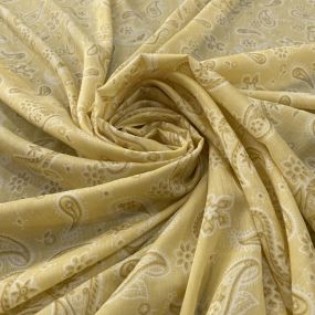 Tecido Viscoseda Estamapada Paisley Amarelo Claro • Luema Tecidos 2