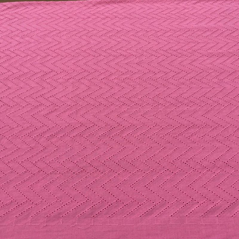 Tecido Laise de algodão Bordada Rosa Chiclete • Luema Tecidos Tecido Laise de algodão Bordada Rosa Chiclete • Luema Tecidos