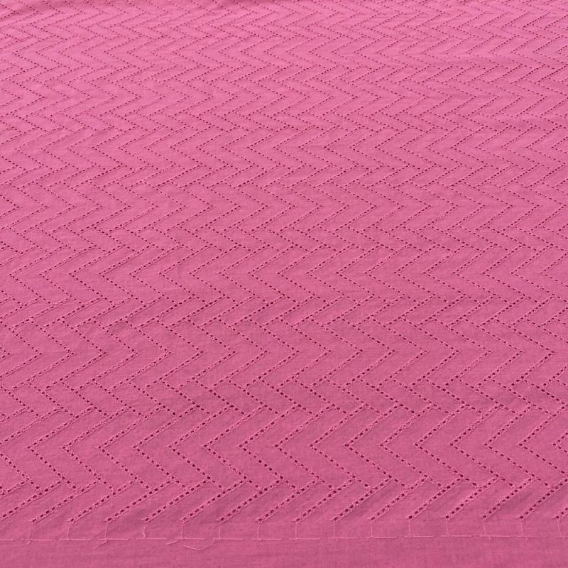 Tecido Laise de algodão Bordada Rosa Chiclete • Luema Tecidos Tecido Laise de algodão Bordada Rosa Chiclete • Luema Tecidos