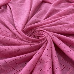 Tecido Laise de algodão Bordada Rosa Chiclete Tecido Laise de algodão Bordada Rosa Chiclete • Luema Tecidos 2