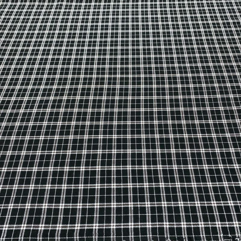 Tecido Flanela Xadrez Preto Branco e Fio Marrom • Luema Tecidos Tecido Flanela Xadrez Preto Branco e Fio Marrom • Luema Tecidos