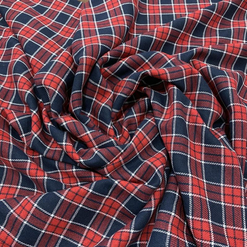 Tecido Flanela Xadrez Vermelho e Azul Marinho • Luema Tecidos Tecido Flanela Xadrez Vermelho e Azul Marinho • Luema Tecidos