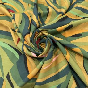 Tecido Viscose Estampada Folhagens Tons Verdes • Luema Tecidos