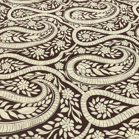 Tecido Viscose Estampada Paisley Bege • Luema Tecidos