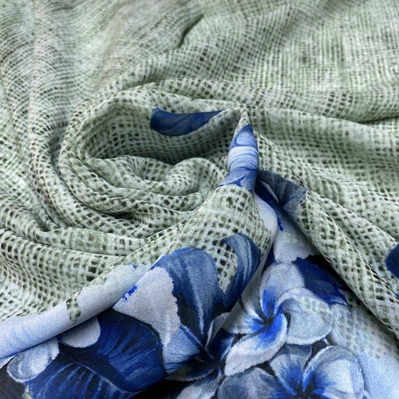 Tecido Musseline Estampado Barrado Azul e Cinza • Luema Tecidos