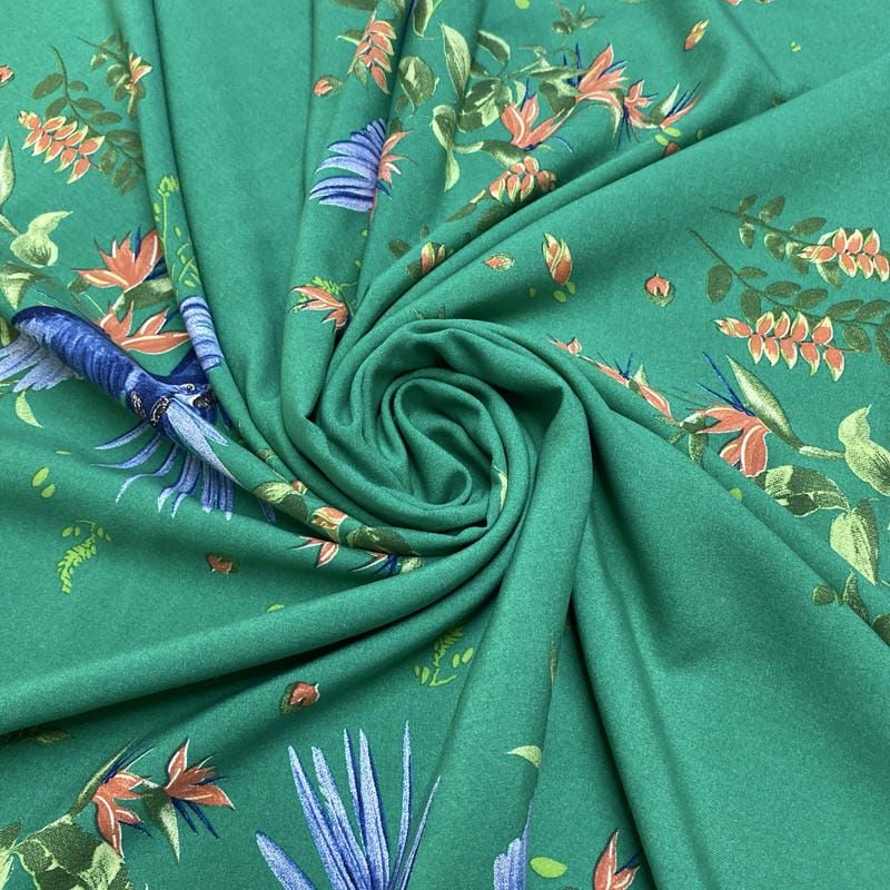 Tecido Viscose Estampado Floral Arara Azul • Luema Tecidos