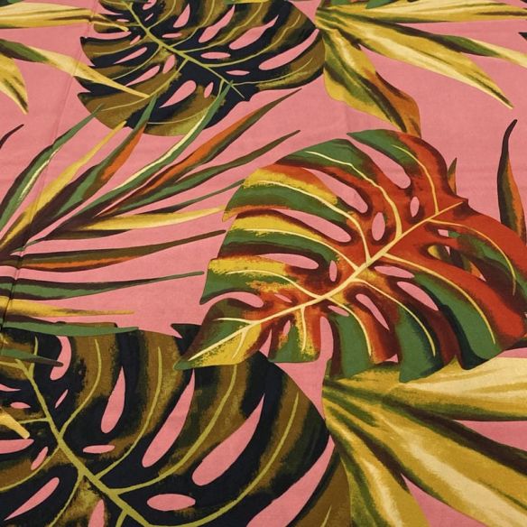 Tecido Viscose Estampada Folhagens Fundo Rosa Nude • Luema Tecidos