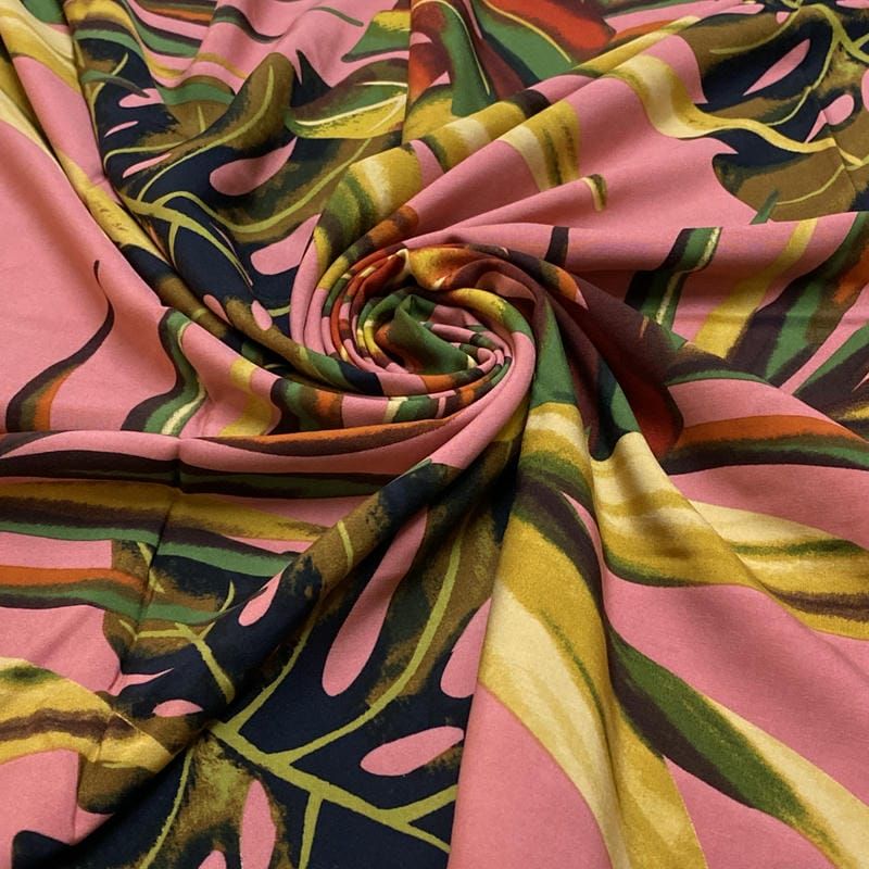 Tecido Viscose Estampada Folhagens Fundo Rosa Nude • Luema Tecidos