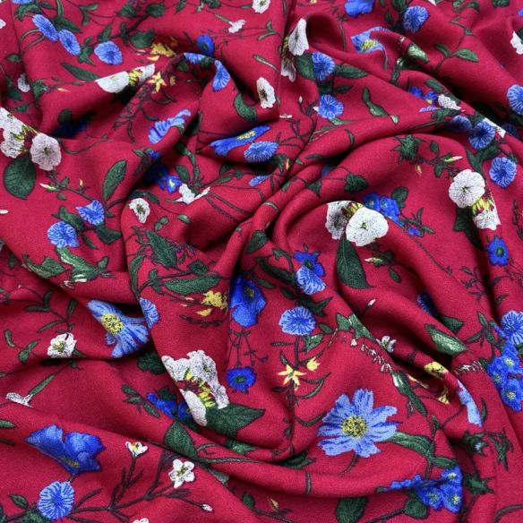 Tecido Viscose Estampada Flores Azul Fundo Vermelho • Luema Tecidos