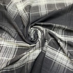 Tecido Viscose Xadrez Barrado Preto e Branco Tecido Viscose Xadrez Barrado Preto e Branco • Luema Tecidos