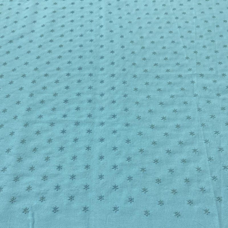 Tecido Linho Misto Bordado Florzinhas Azul Céu • Luema Tecidos