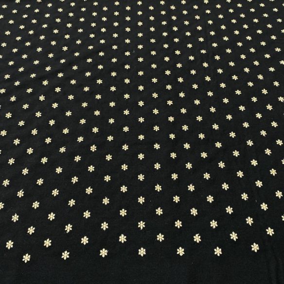 Tecido Linho Misto Bordado Florzinhas Preto • Luema Tecidos