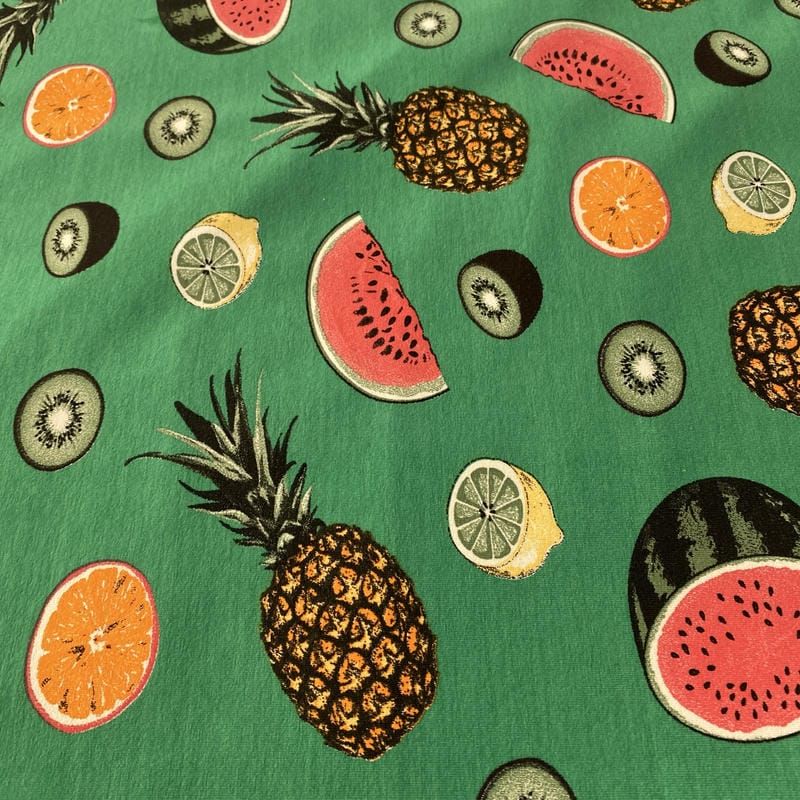 Tecido Viscolycra Estampada Frutas Fundo Verde • Luema Tecidos