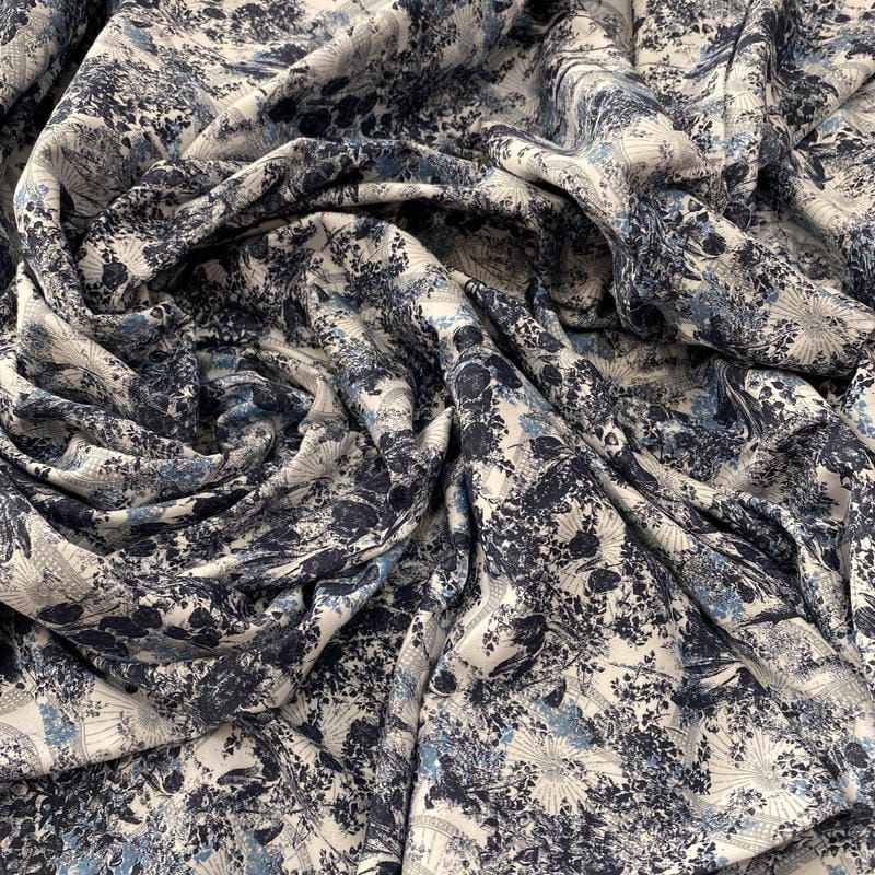 Tecido Viscolycra Estampada Floral Abstrato • Luema Tecidos