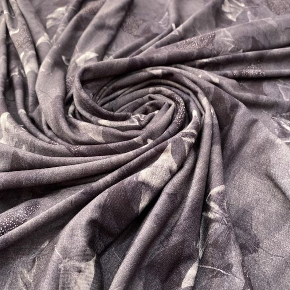Tecido Viscolycra Estampada Arraias Cinza • Luema Tecidos