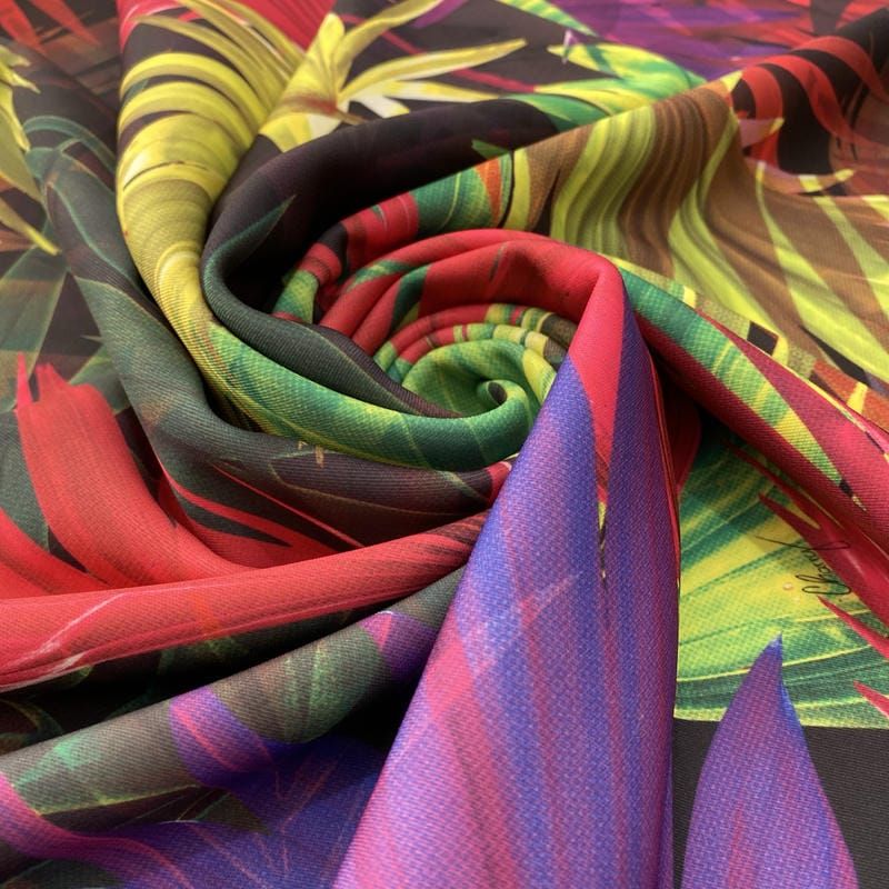 Tecido Neoprene Estampada Folhagens Colorido • Luema Tecidos