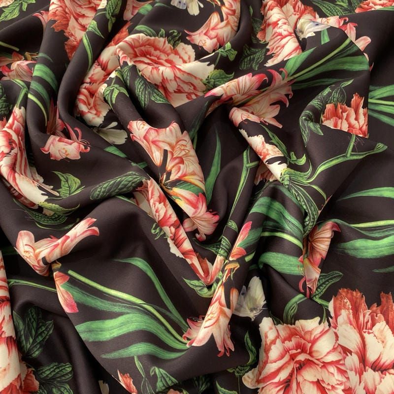 Tecido Neoprene Estampada Floral Fundo Preto • Luema Tecidos