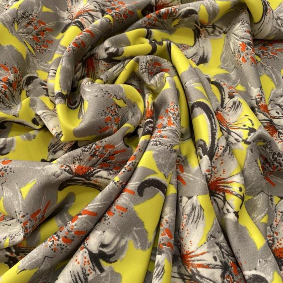 Tecido Neoprene Estampada Floral Amarelo • Luema Tecidos