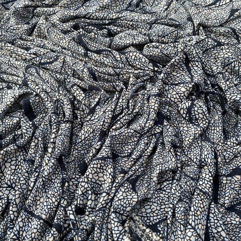 Tecido Liganete Estampada Folhagens Fundo Azul • Luema Tecidos