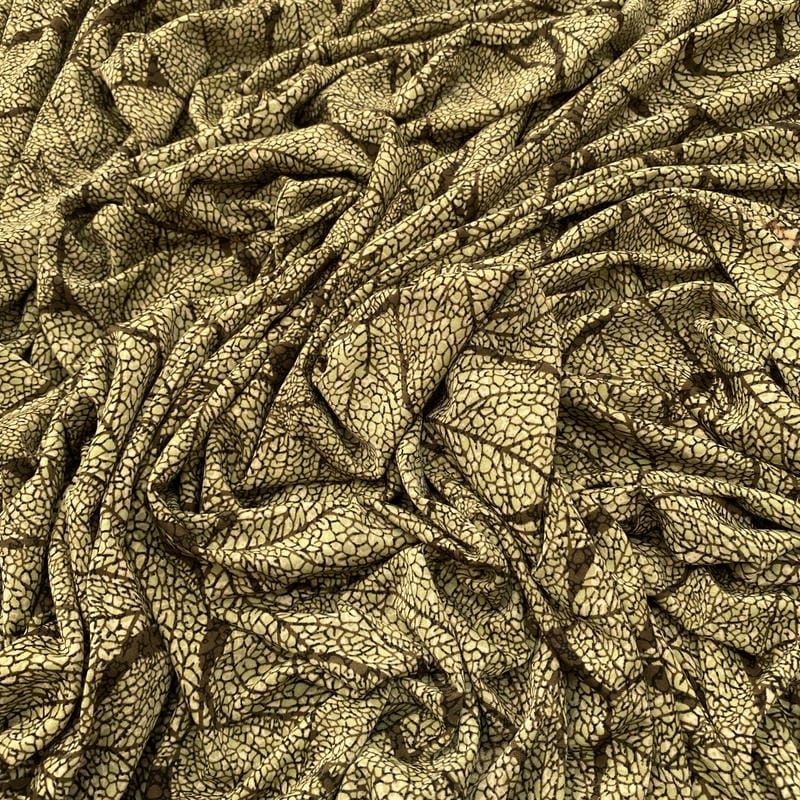 Tecido Liganete Estampada Folhagens Fundo Mostarda • Luema Tecidos