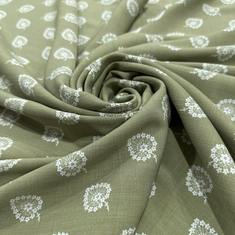 Tecido Viscolinho Estampado Mini-Cashmere Oliva • Luema Tecidos