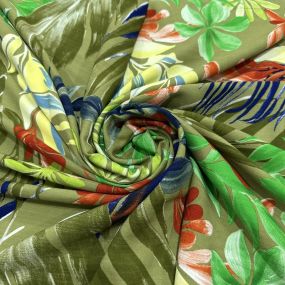 Tecido Viscolinho Estampado Exuberante Verde e Laranja • Luema Tecidos