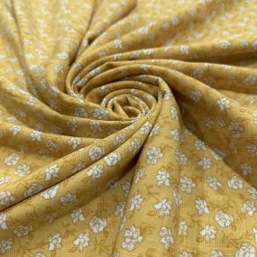 Tecido Viscolinho Estampado Micro Floral Mostarda • Luema Tecidos 2