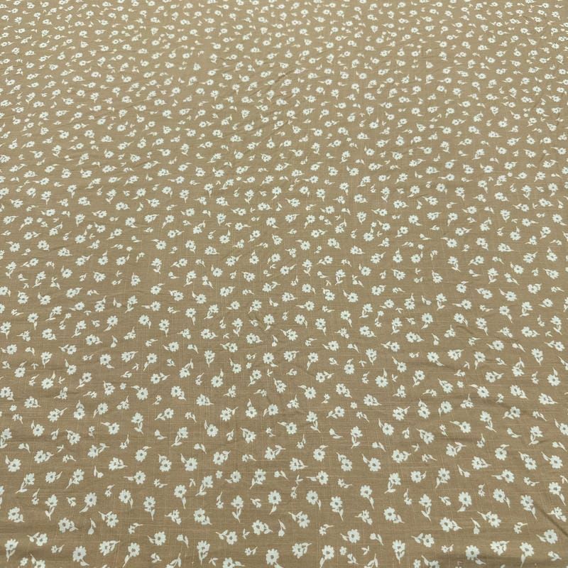 Tecido Viscolinho Estampado Margaridas Caramelo • Luema Tecidos