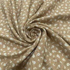 Tecido Viscolinho Estampado Margaridas Caramelo • Luema Tecidos