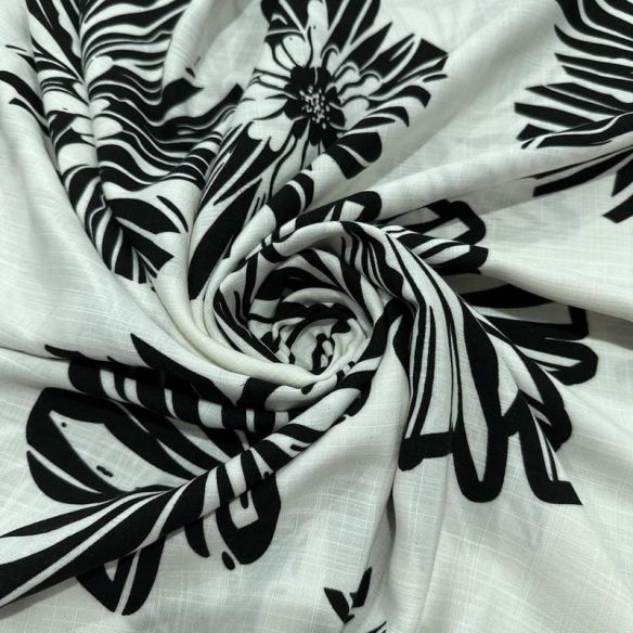 Tecido Viscolinho Estampado Flores Nanquim • Luema Tecidos