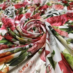 Tecido Cetim Toque de Seda Rosas Clássicas Pintadas Tecido Cetim Toque de Seda Rosas Clássicas Pintadas • Luema Tecidos 2