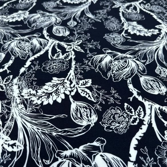 Tecido Viscose Estampada Gravura Botânica Noturna • Luema Tecidos Tecido Viscose Estampada Gravura Botânica Noturna • Luema Tecidos
