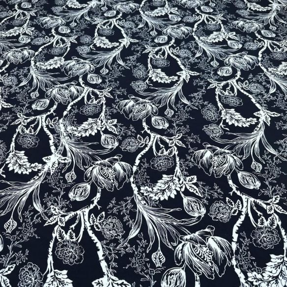 Tecido Viscose Estampada Gravura Botânica Noturna • Luema Tecidos Tecido Viscose Estampada Gravura Botânica Noturna • Luema Tecidos
