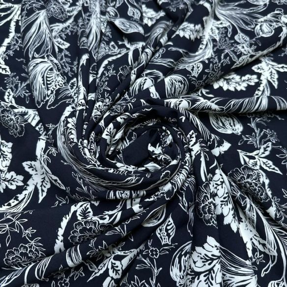 Tecido Viscose Estampada Gravura Botânica Noturna • Luema Tecidos Tecido Viscose Estampada Gravura Botânica Noturna • Luema Tecidos