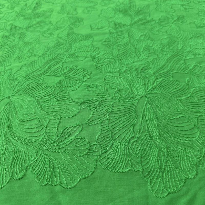 Tecido Laise de algodão Bordada Verde Vibrante • Luema Tecidos Tecido Laise de algodão Bordada Verde Vibrante • Luema Tecidos