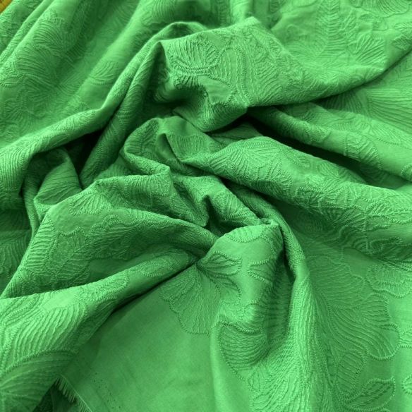Tecido Laise de algodão Bordada Verde Vibrante • Luema Tecidos Tecido Laise de algodão Bordada Verde Vibrante • Luema Tecidos