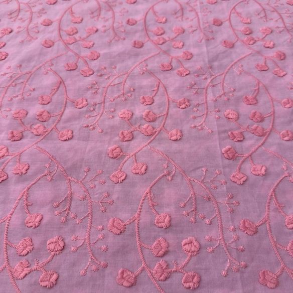 Tecido Laise de algodão Bordada Rosa • Luema Tecidos Tecido Laise de algodão Bordada Rosa • Luema Tecidos