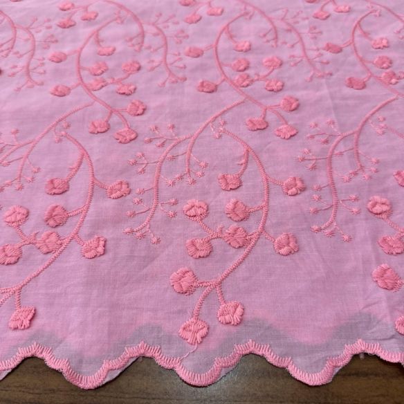 Tecido Laise de algodão Bordada Rosa • Luema Tecidos Tecido Laise de algodão Bordada Rosa • Luema Tecidos