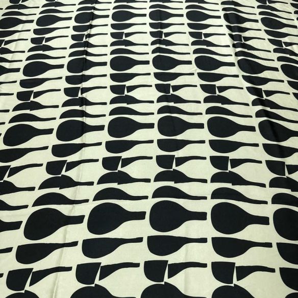 Retalho Cetim Seda Pura (cor) - (tamanho) - REF-2654 • Luema Tecidos