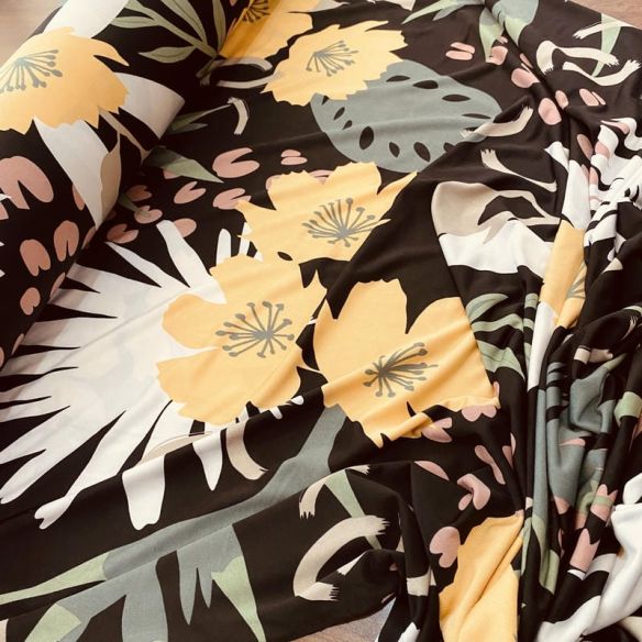 Tecido Liganete Jardim Âmbar Suave • Luema Tecidos