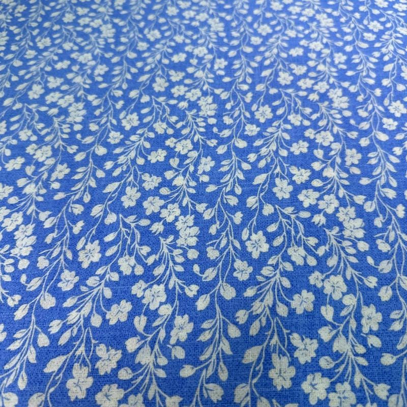 Tecido Viscolinho Estampado Renda Floral Celeste • Luema Tecidos