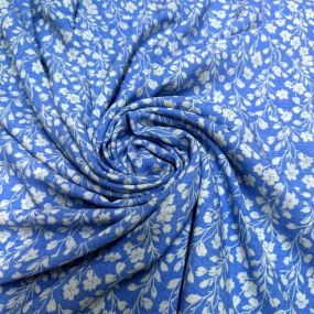 Tecido Viscolinho Estampado Renda Floral Celeste • Luema Tecidos
