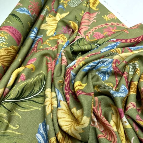 Tecido Viscolinho Estampado Jardim Tropical Imperial • Luema Tecidos