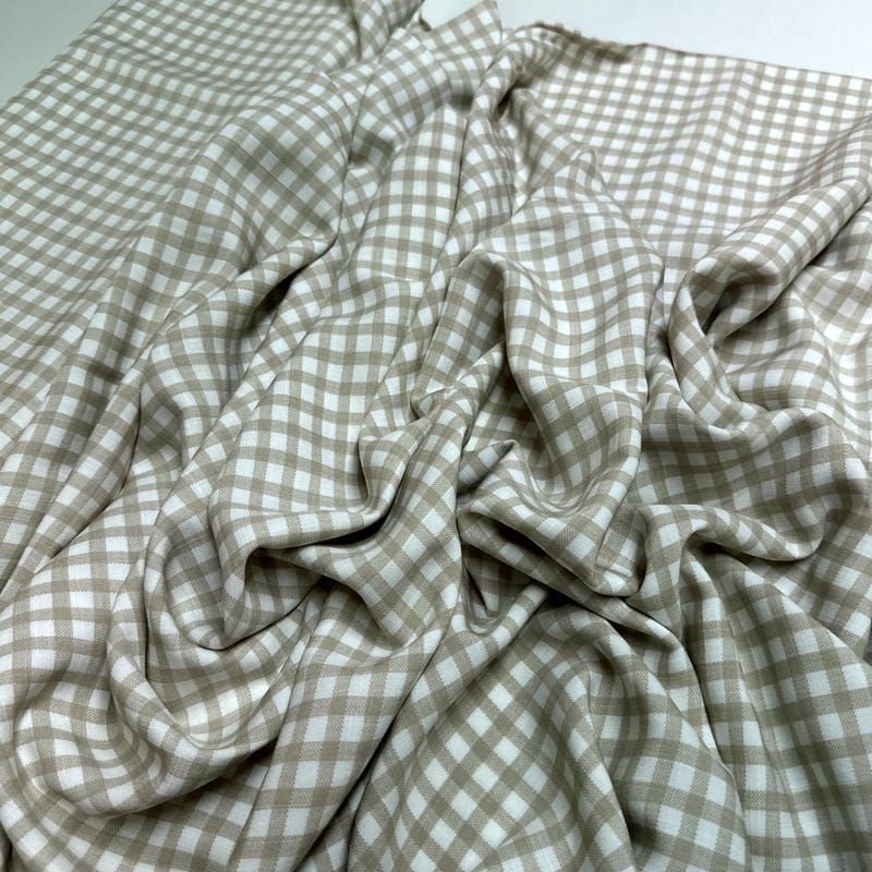 Tecido Viscolinho Estampado Xadrez Bege Natural • Luema Tecidos