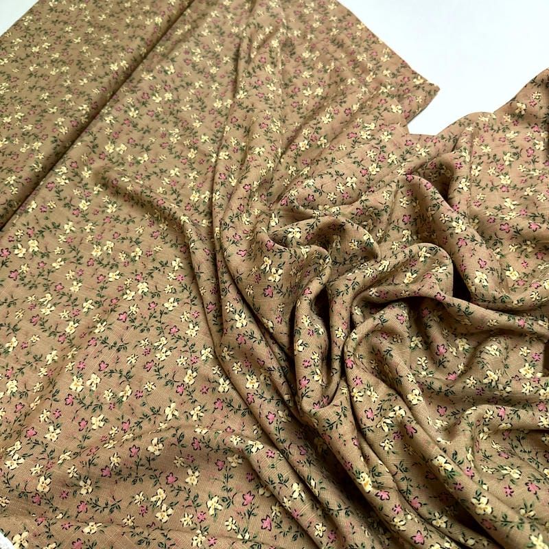 Tecido Viscolinho Estampado Jardim Antigo Rosado • Luema Tecidos