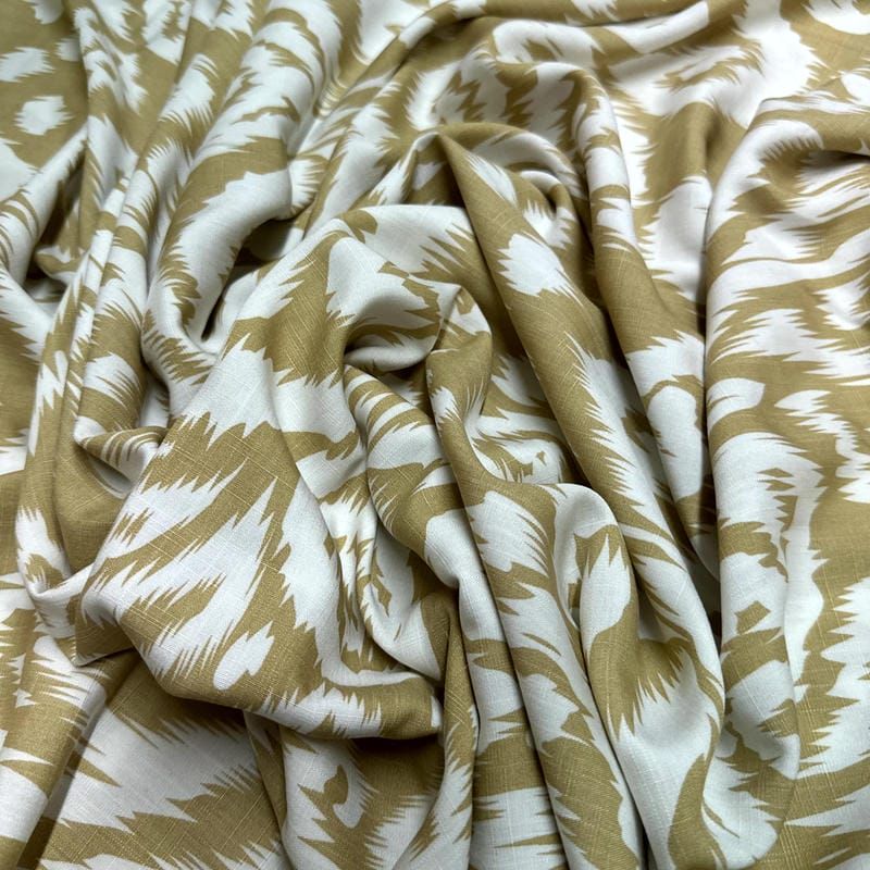 Tecido Viscolinho Estampado Ikat Bege Natural • Luema Tecidos